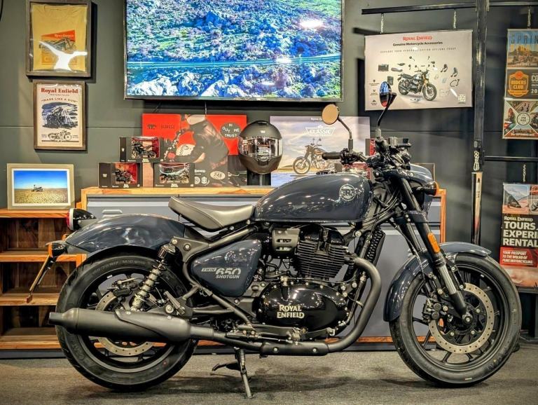2025 ROYAL ENFIELD SHOTGUN 650 in Sheet Metal Grey