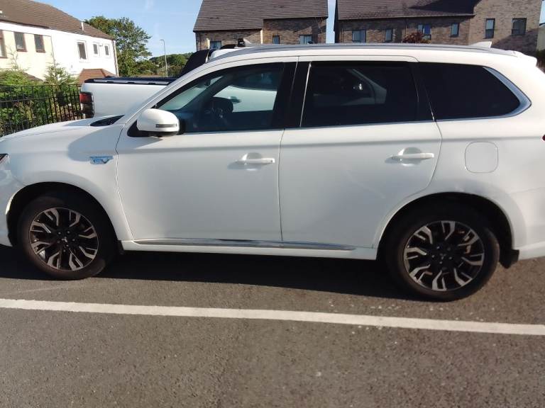 Mitsubishi, OUTLANDER, Estate, 2016, Other, 1998 (cc), 5 doors