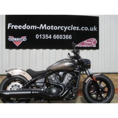 Indian Scout Bobber Ltd+ Tech...pre-reg.....5miles 