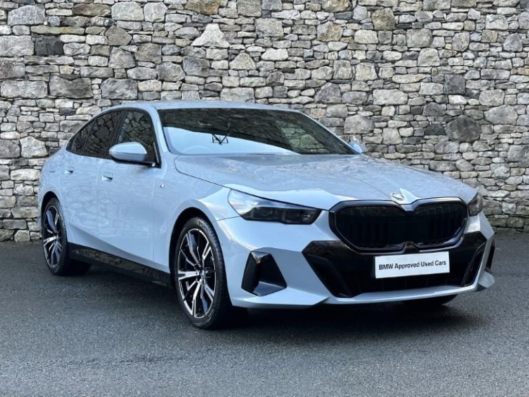 BMW 5 SERIES 520i M Sport Pro Saloon 