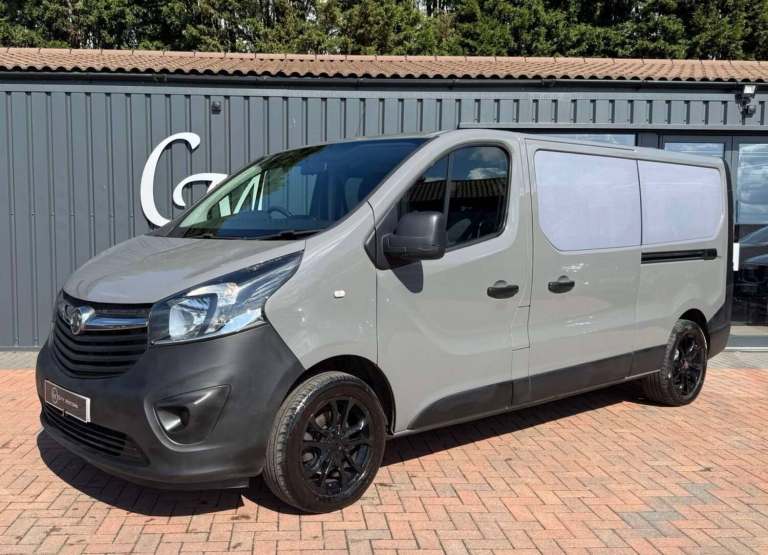 2015 Vauxhall Vivaro 1.6 Vivaro  Combi CDTi S/S 5dr Minibus Diesel Manual