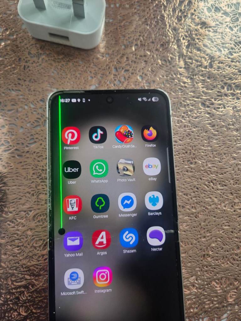 Samsung flip 5 unlocked free case Large 256gb