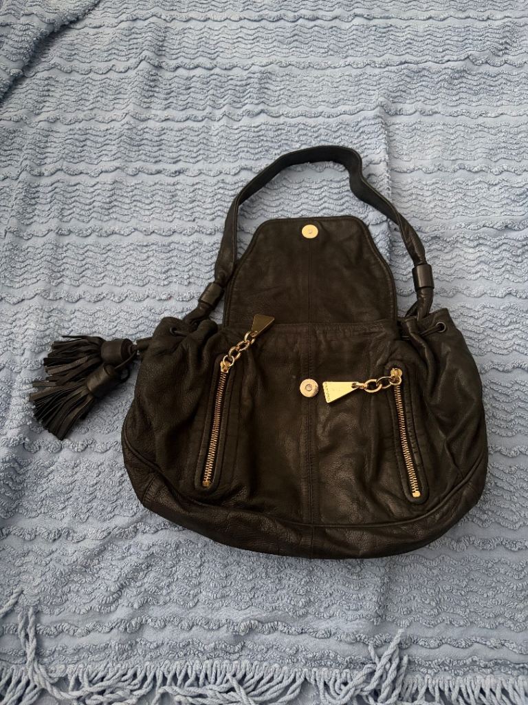 Chole black leather shoulder bag 