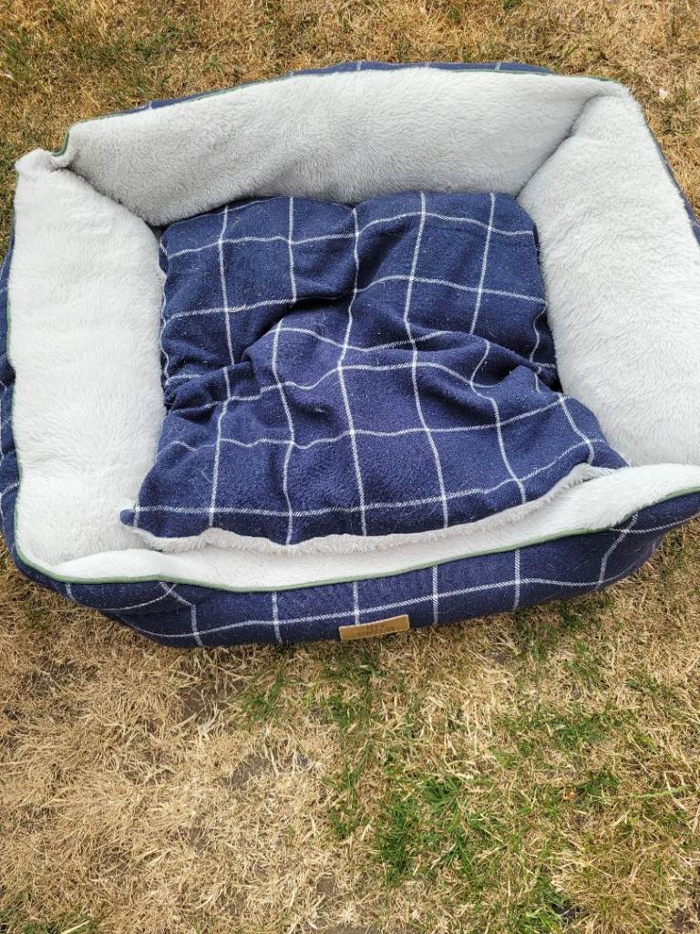 Dog bed