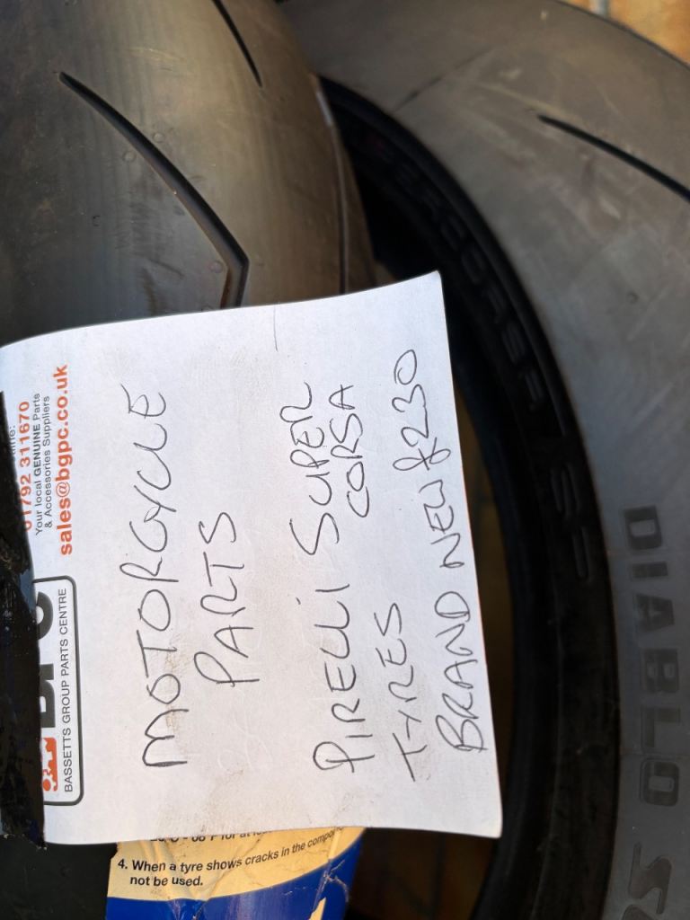 Motorcycle tyres