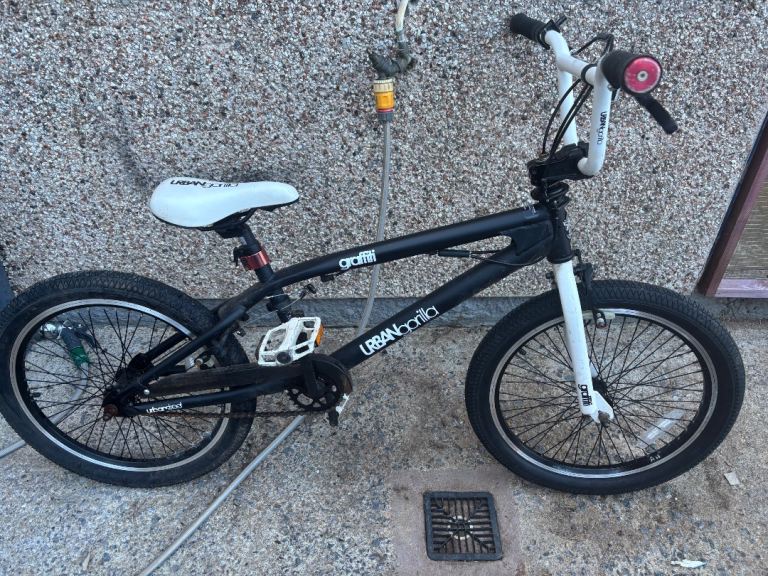 Urban Gorilla BMX Bike – Black and White, Good Condition