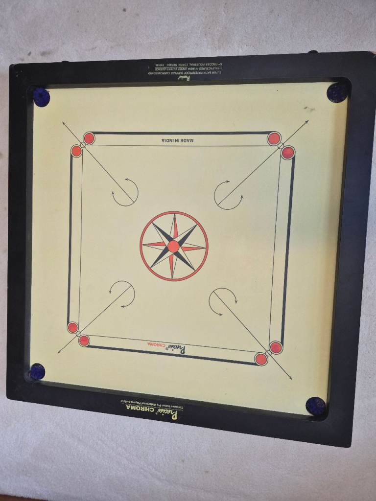 Carrom board 33 by 33