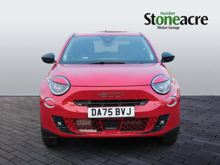 2025 Fiat 600 1.2 Hybrid 48V 136 5dr eDCT-6 HATCHBACK PETROL Automatic