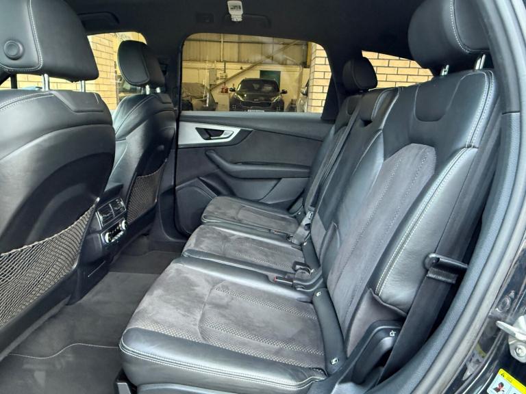 ** MUST SEE ** 2016 (65) Audi Q7 3.0 TDI V6 272 Quattro S line Auto 7 seater 4X4