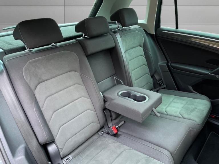  Volkswagen Tiguan 2.0 TDi 150 4Motion SEL 5dr DSG Diesel