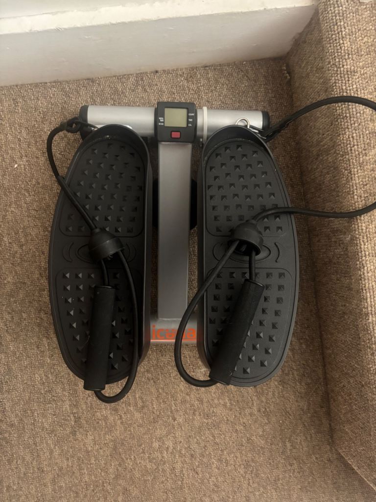 Niceday Mini Stepper with Resistance Bands – Good Condition