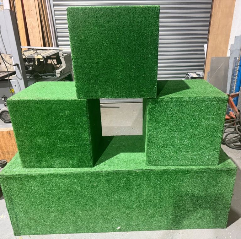 Garden seating planters