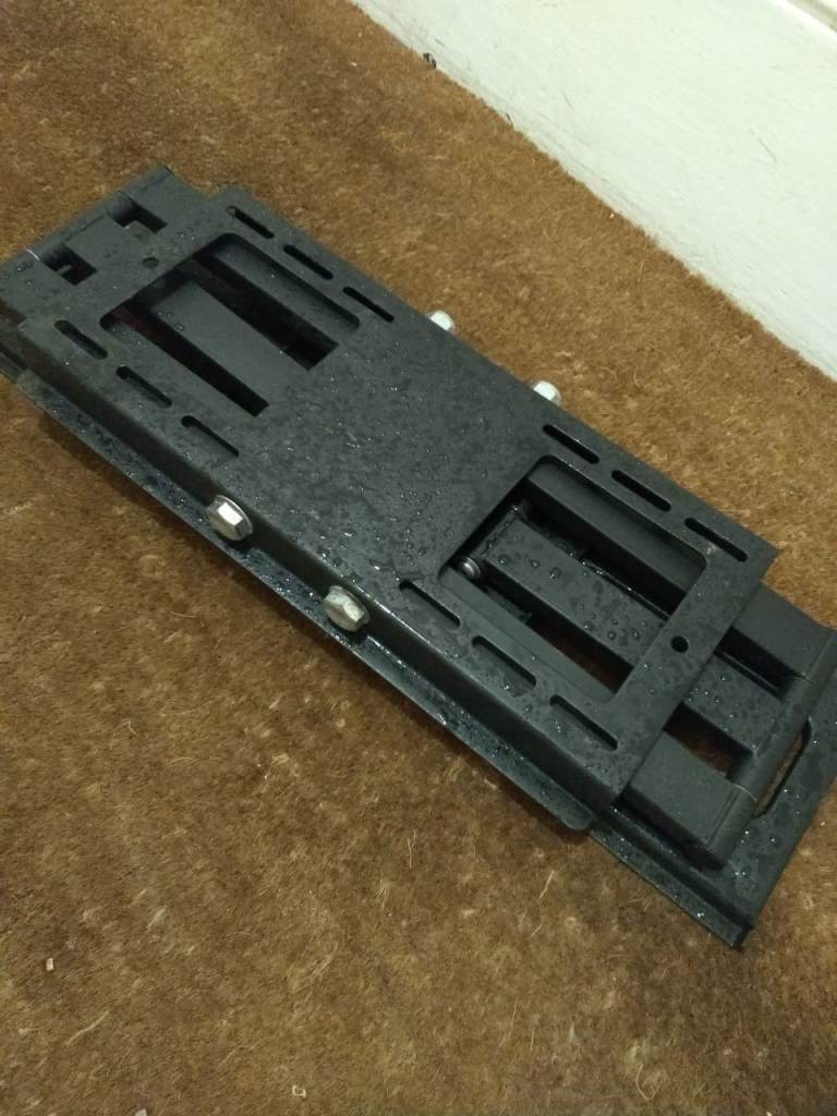  Ricoo TV bracket 40-75 inch tilt swivel. Heavy duty