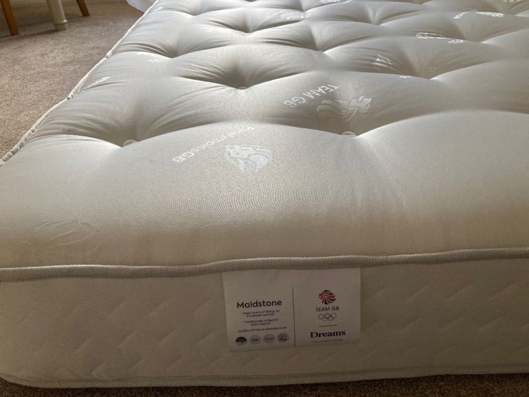 Dreams 5'  King size mattress - barely used  -  £195 ono Eastbourne 