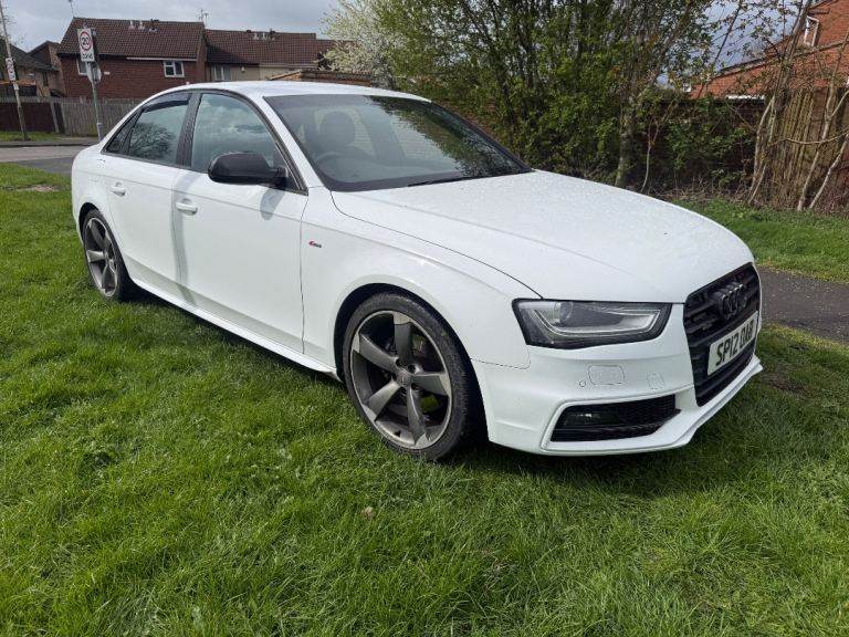 Audi A4 2.0TDi Black Ed. Quatrro 