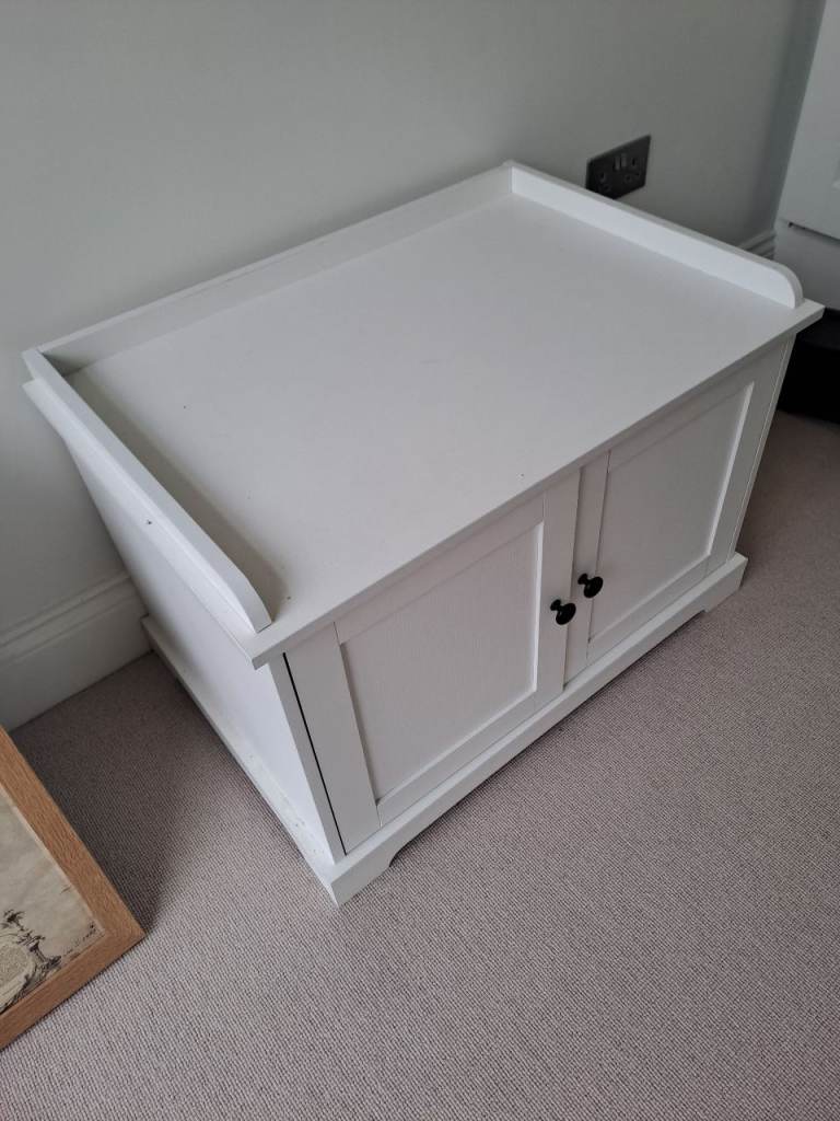 Cat Litter cupboard 