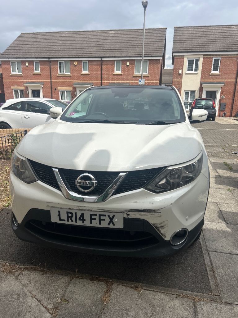 Nissan, QASHQAI, Hatchback, 2014, Manual, 1461 (cc), 5 doors