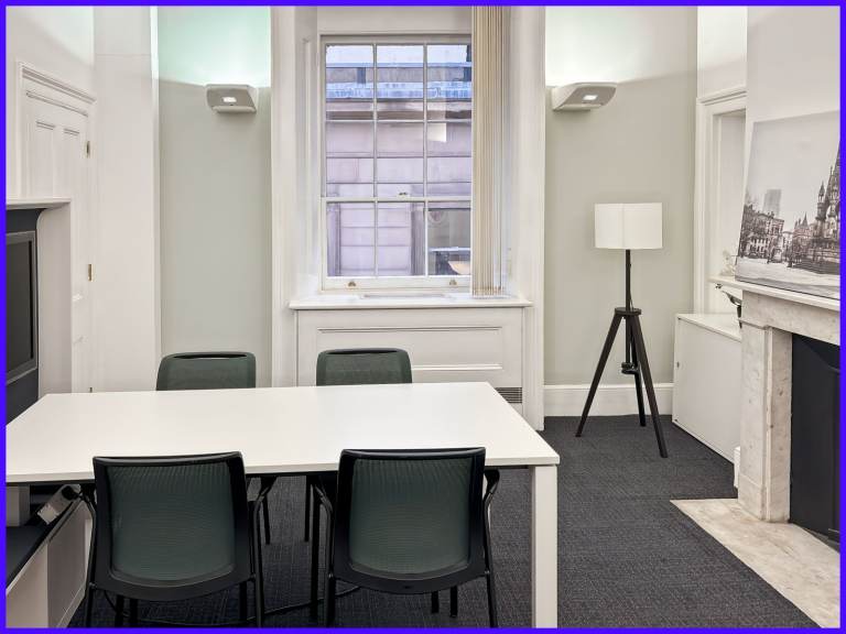 Manchester - M2 4WQ, Serviced office to rent for 4 desk at 82 King Street