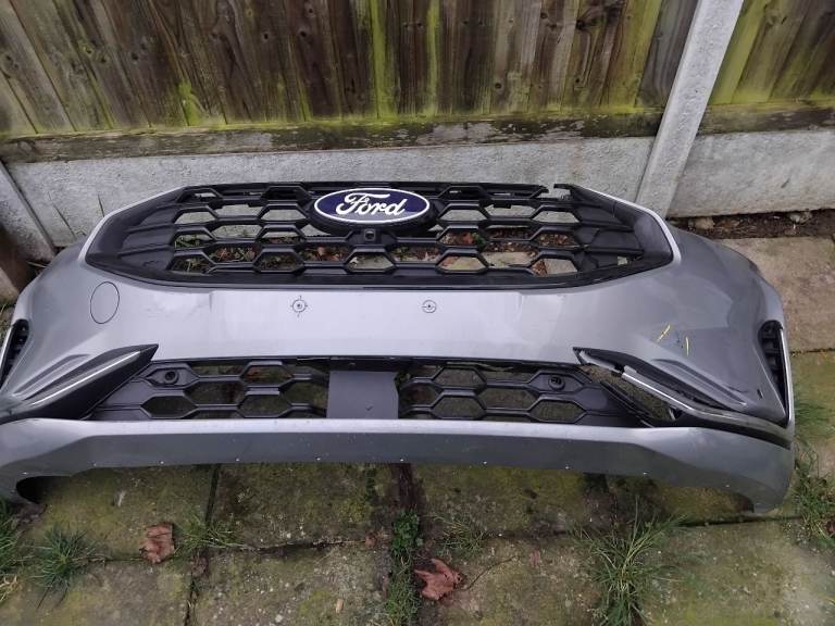 2025 ford kuga front bumper 