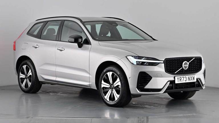 2023 Volvo XC60 Plus Dark T6 AWD plug-in hybrid Panoramic Sunroof Google Nav Estate Petrol Parall...