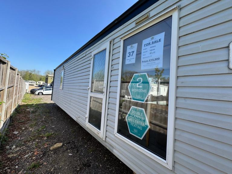 2 Bed Centre Lounge Static Caravan - DG, CH, Ensuite Shower - Offsite / Own Land