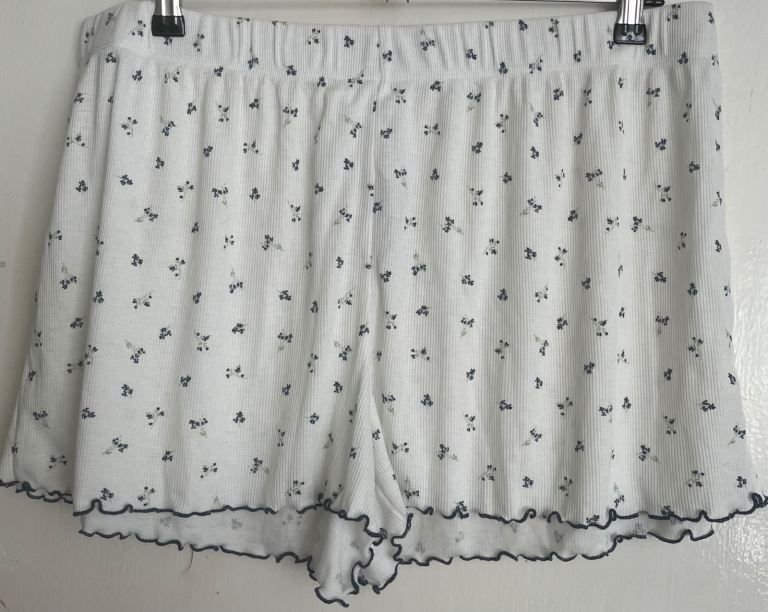 Lady’s pyjama shorts 