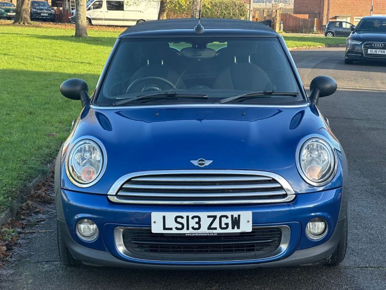 Mini, CONVERTIBLE, Convertible, 2013, Manual, 1598 (cc), 2 doors