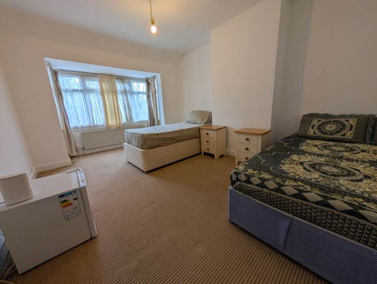 Room for rent 