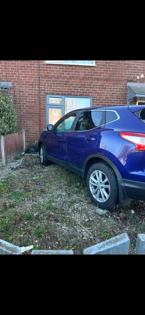 Nissan, QASHQAI, Hatchback, 2014, Manual, 1461 (cc), 5 doors