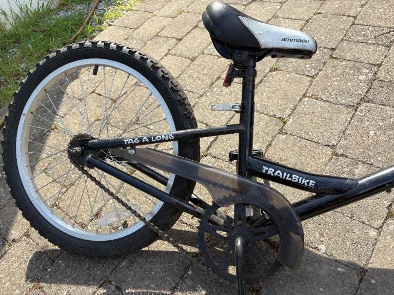 Tag along / Tagalong bike