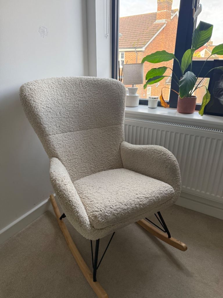 Rocking chair 