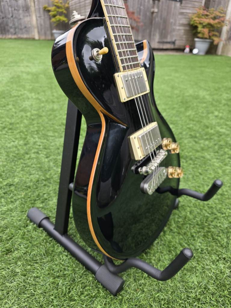 Dean Soltero Electric Guitar    (free Delivery)