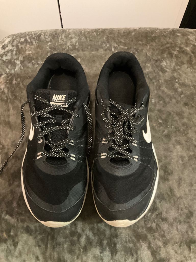 Nike flex tr 5 running size 7