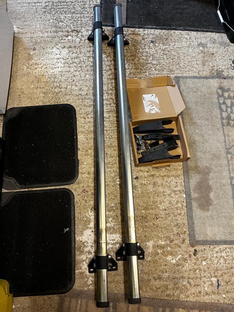 Rhino 2 Bar Roof Rack 
