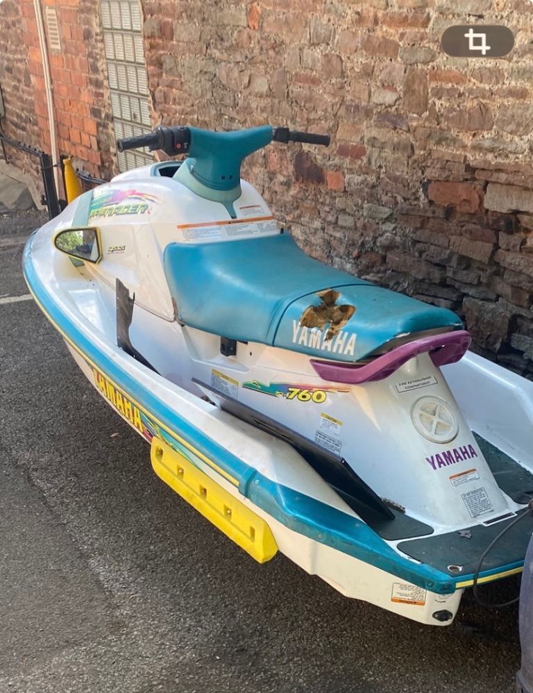 Yamaha jet ski 