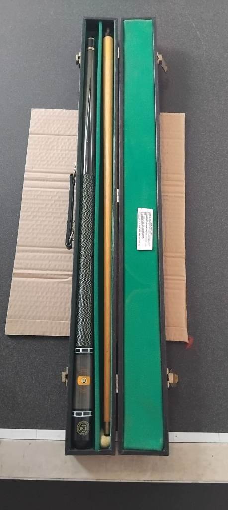 Bce Snooker/Pool Cue with Hard Case 
