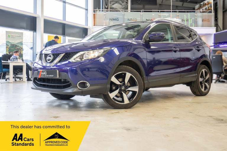 2017 Nissan Qashqai 1.2 DiG-T N-Connecta 5dr HATCHBACK PETROL Manual