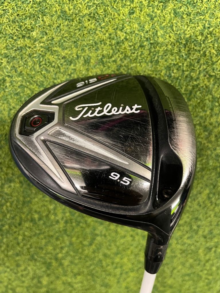 TITLEIST 915D DRIVER 9.5’ LOFT STIFF FLEX. GOOD CONDITION 