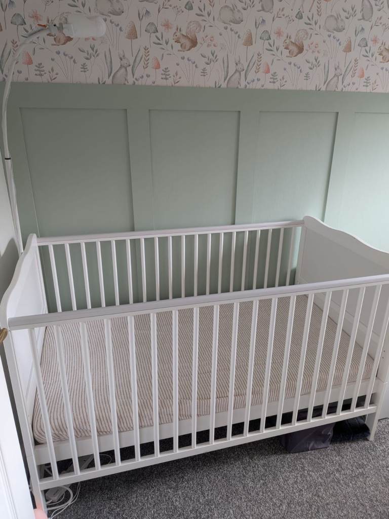 Puggle Henbury Cot Bed and Mattress – Immaculate Condition