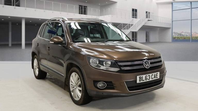 2014 Volkswagen Tiguan 2.0 TDI BlueMotion Tech Match SUV Diesel DSG 4WD (s/s) 5dr - Just 52,465 M...