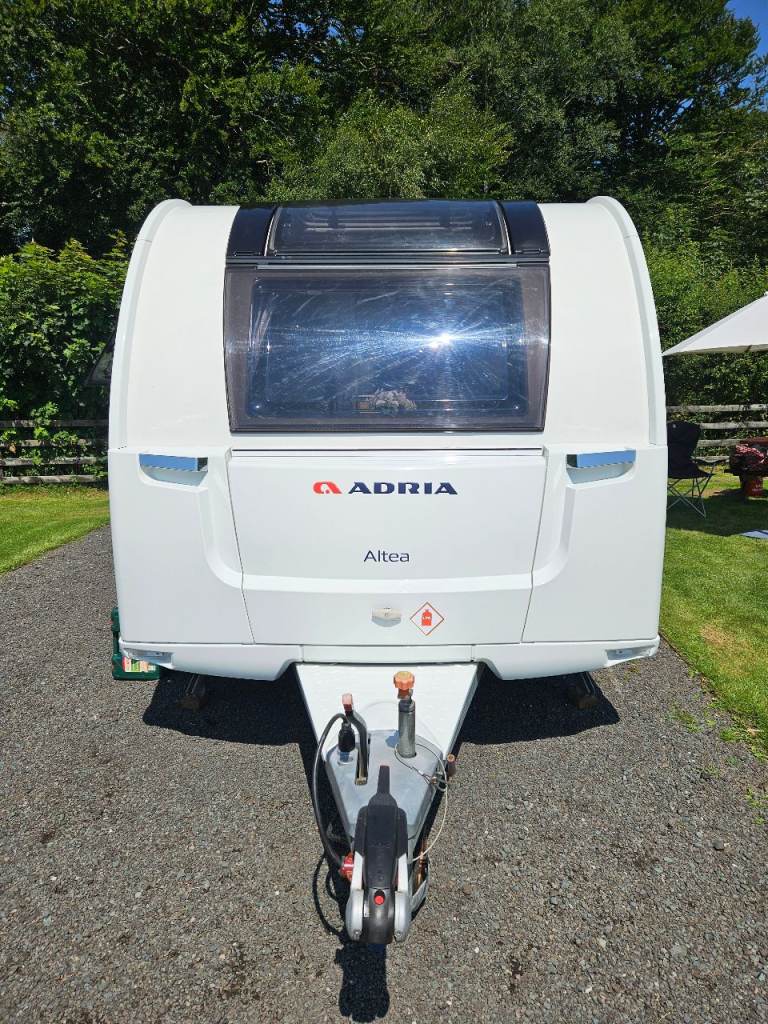 Adria Altea Forth 362LH, 2018. 2/3 berth. Panoramic window. 