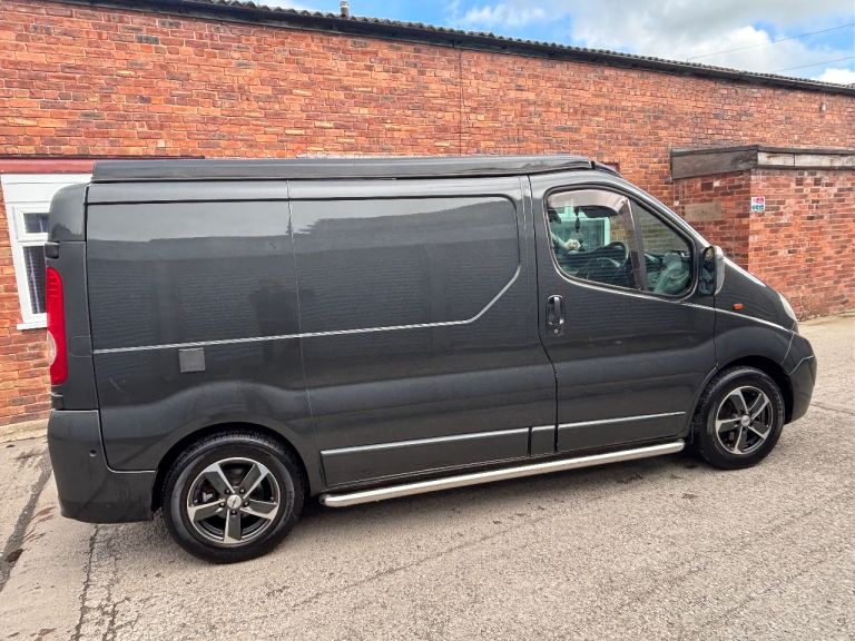 Vauxhall, VIVARO, campervan poptop not t5 or transporter