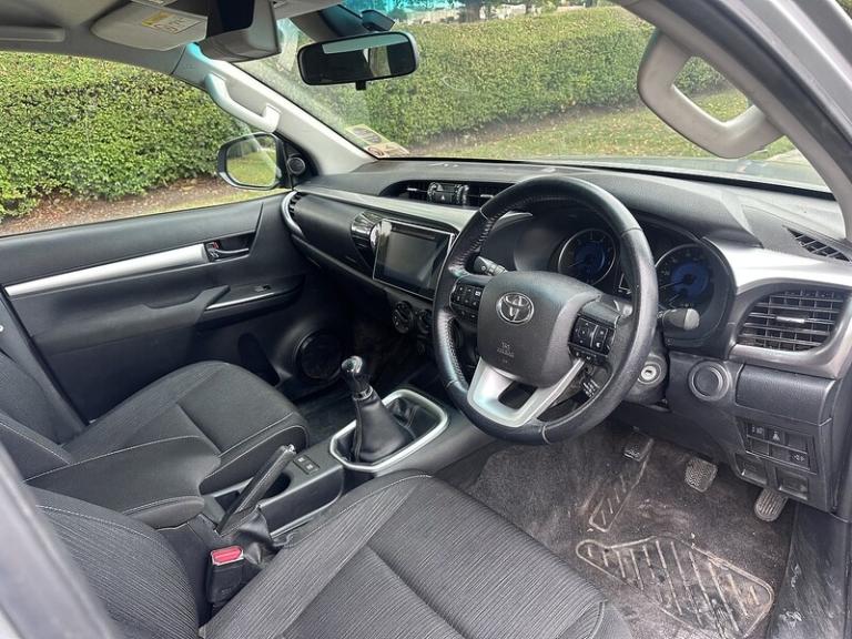 2020 Toyota Hilux D-4D Icon Pickup Diesel Manual