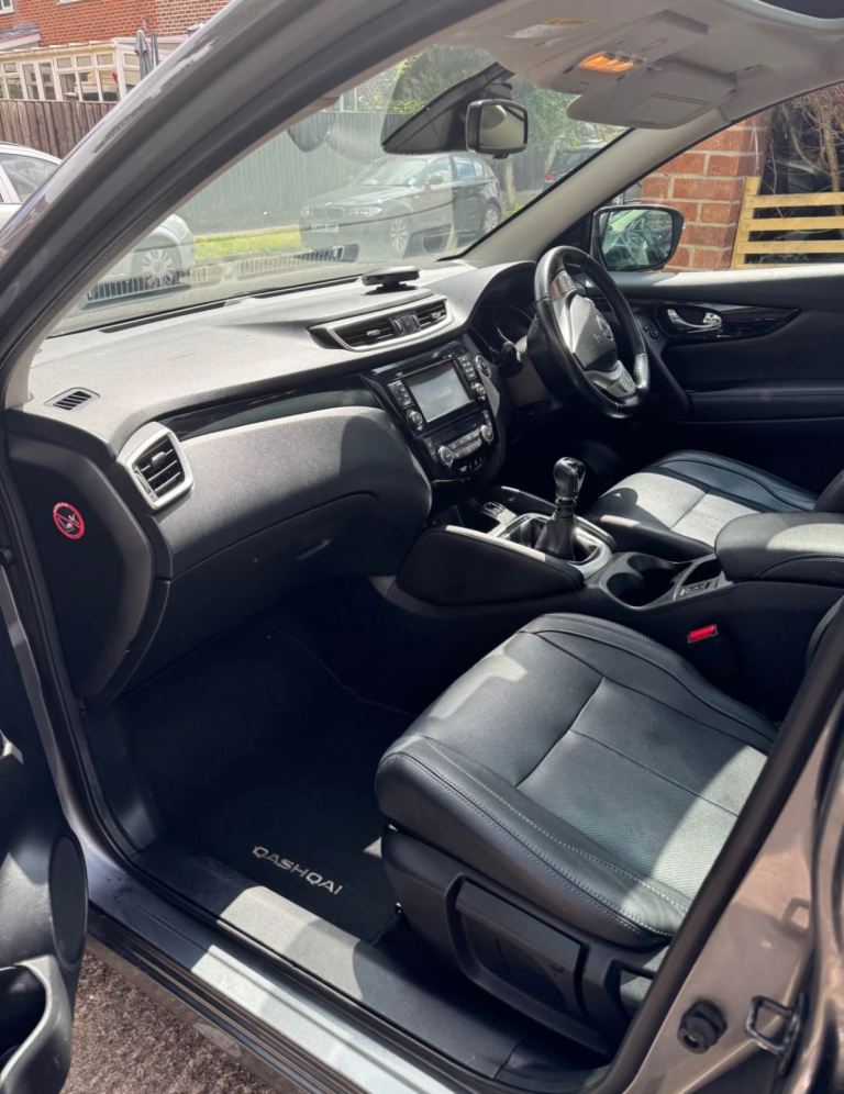 Nissan, QASHQAI, Hatchback, 2017, Manual, 1461 (cc), 5 doors