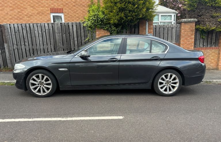 2010 BMW 520d 6 speed manual