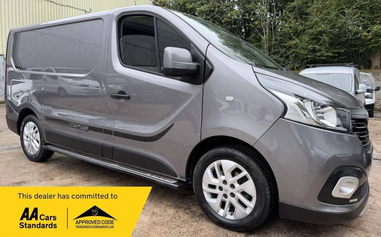 Renault Trafic 1.6 dCi ENERGY 27 Sport Nav Panel Van 5dr Diesel Manual SWB Standard Roof E Diesel...