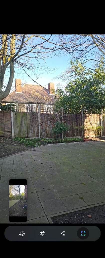 3 bed flat in Croydon