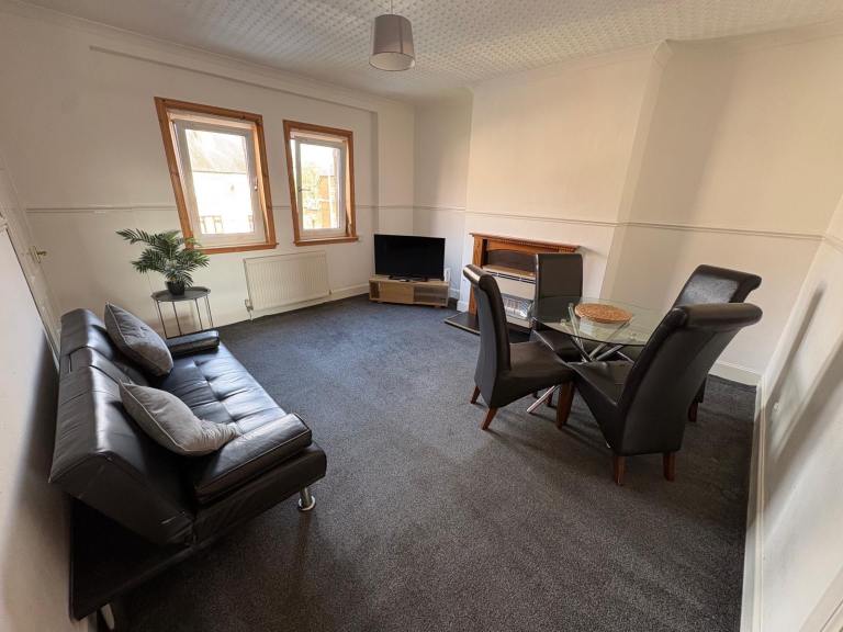 Dunfermline_Double room *Bills Included*