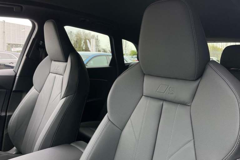 2025 Audi Q5 2.0 TDI Launch Edition SUV 5dr Diesel S Tronic quattro Euro 6 (s/s) (204 ps ESTATE D...