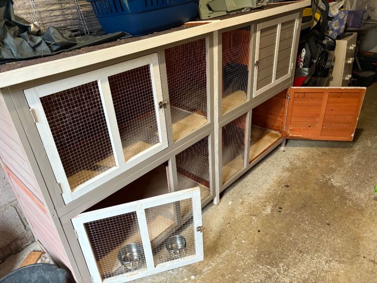 6ft double rabbit hutch